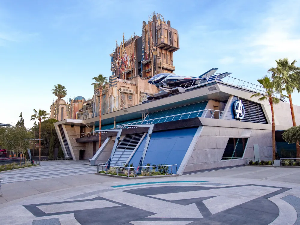Disneyland Hoppers + Lightning Lane